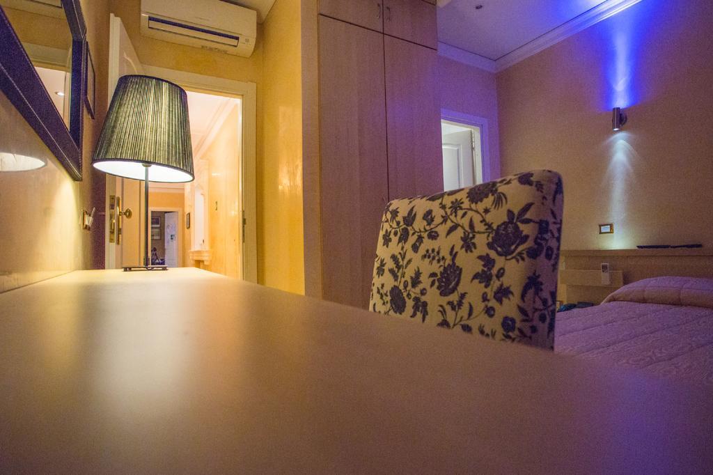 "Bbcorsotrieste" - Bed And Breakfast Di Emanuele Mazza - Rome — Foto 2
